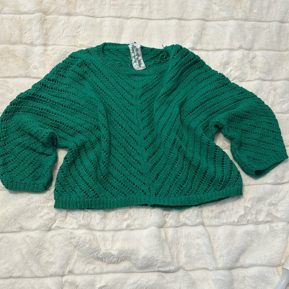 Sadie & Sage Sweaters - Loose fit sweater 💚